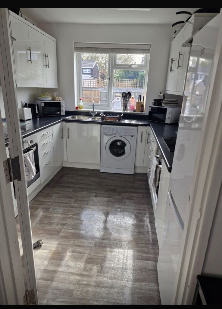 DOUBLE TOOM TO RENT IN BASILDON