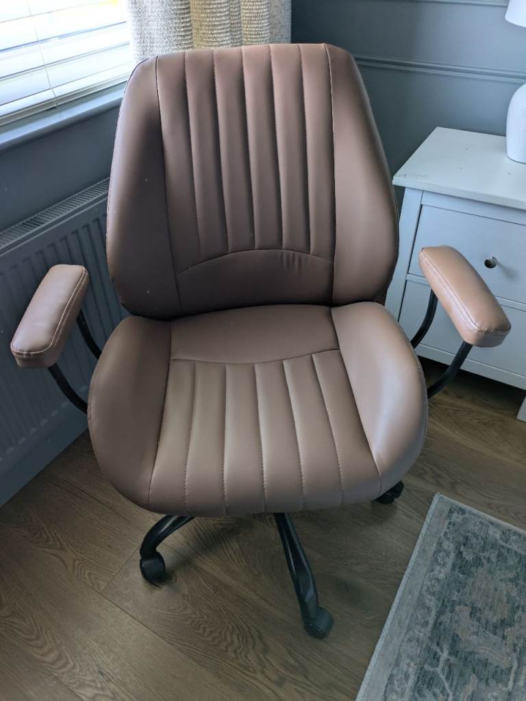 Tan office chair 