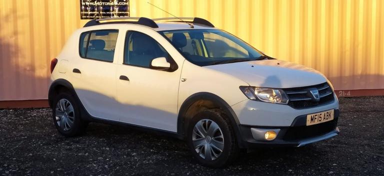 DACIA SANDERO STEPWAY 0.9 Stepway Laureate TCe 90 2015