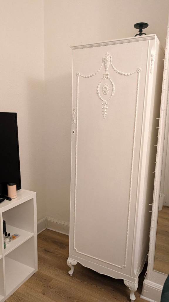 Wooden wardrobe small