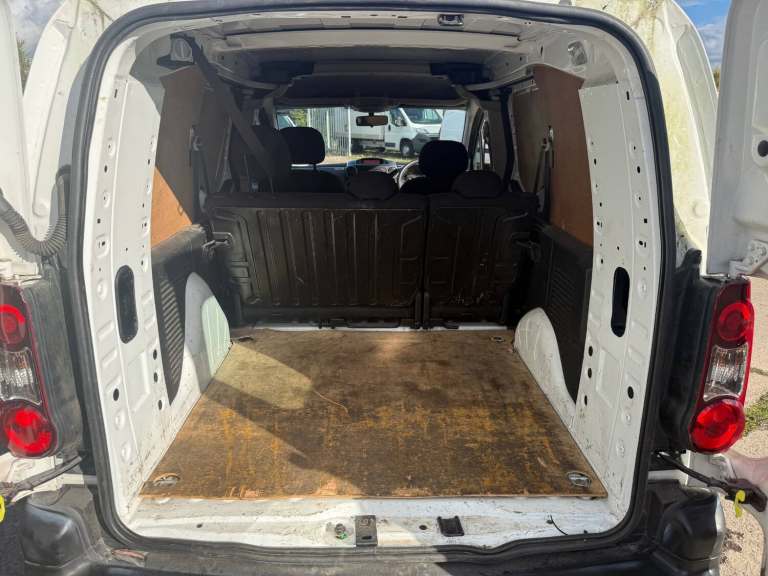 2018 Peugeot Partner 715 S 1.6 BlueHDi 100 Crew Van PANEL VAN Diesel ...