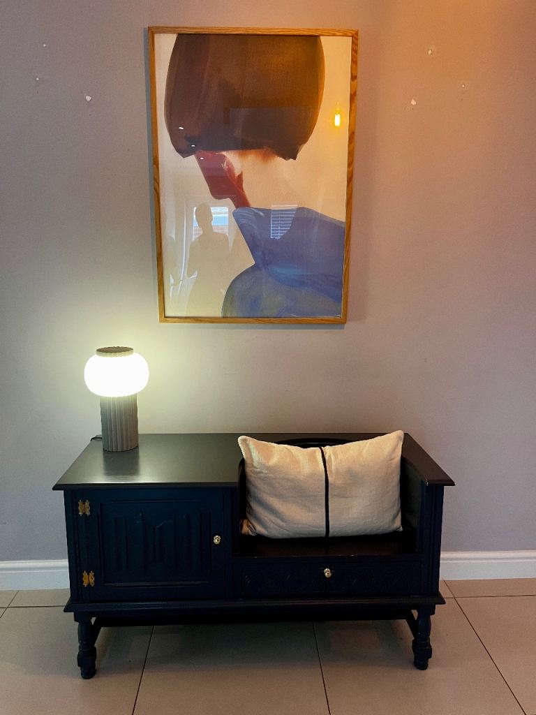 Telephone table / hall seat 