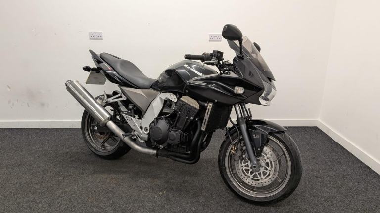 KAWAZAKI Z750 **12 MONTHS MOT - RAD GUARD - REAR HUGGER ** 