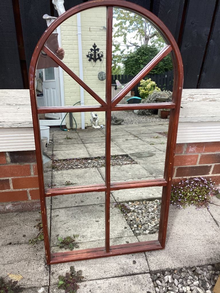 Mirror for home or garden 
