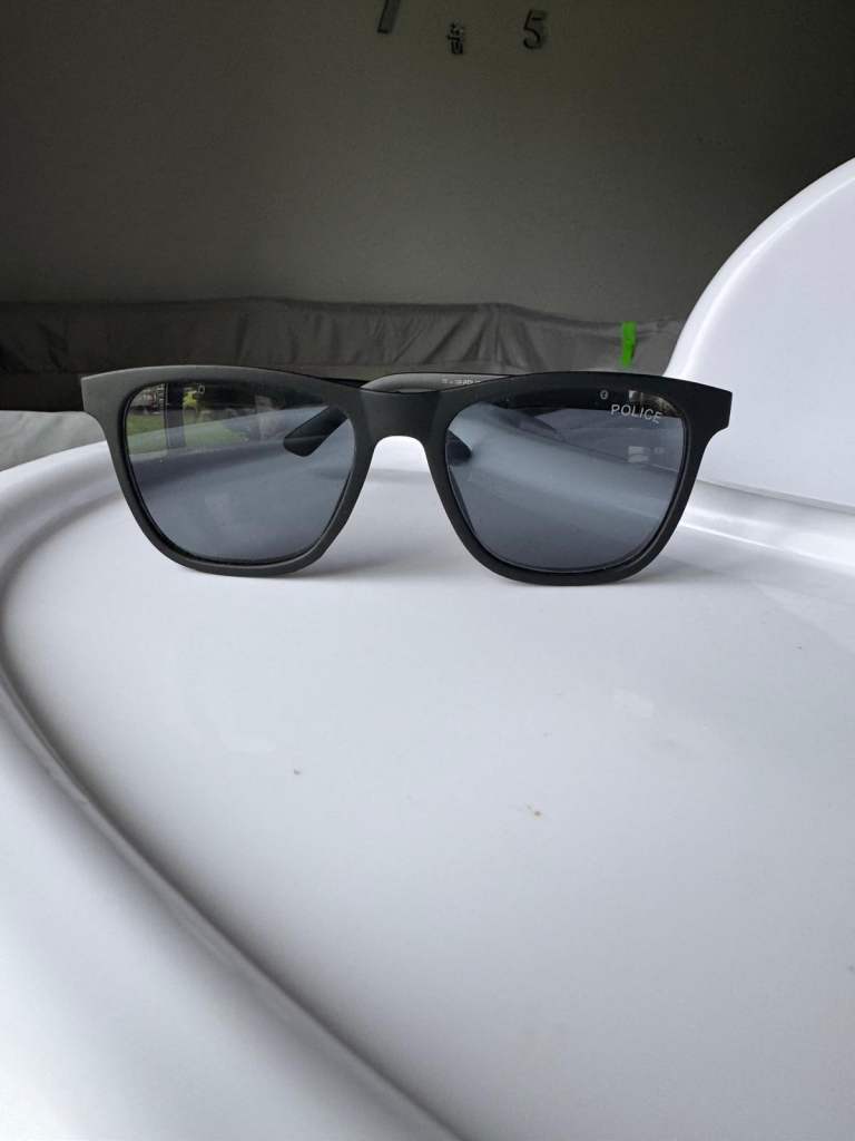 Police Sunglasses with box 