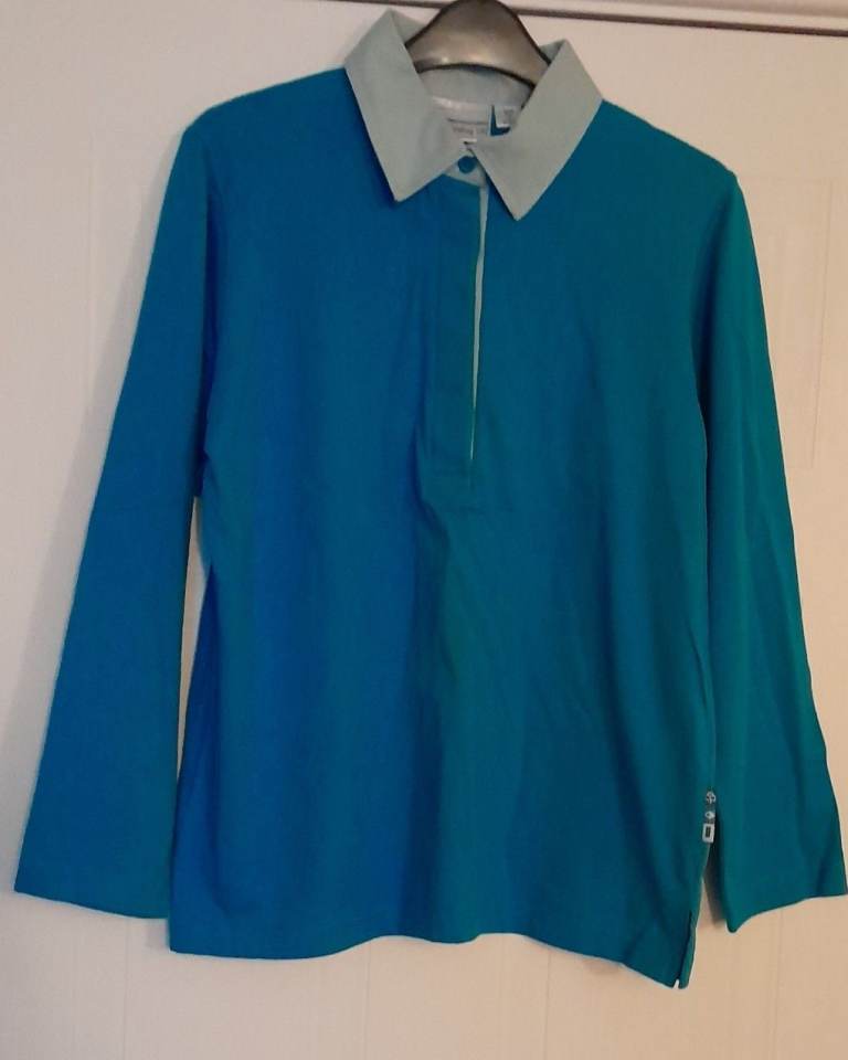 'Girlguiding UK' Rangers Rugby Shirt Size 12, plus 2 Girlguiding Cloth Drawstring Bags