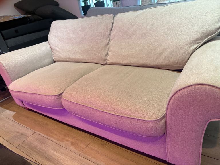  2-Seater Sofa – Very Good Condition