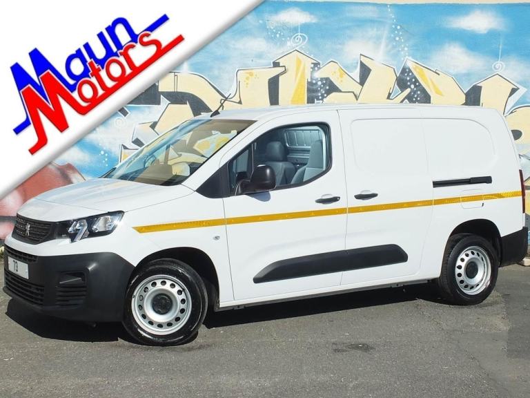 Peugeot Partner 950 Professional Premium PlusLong BlueHDi 100PS Small Panel Van