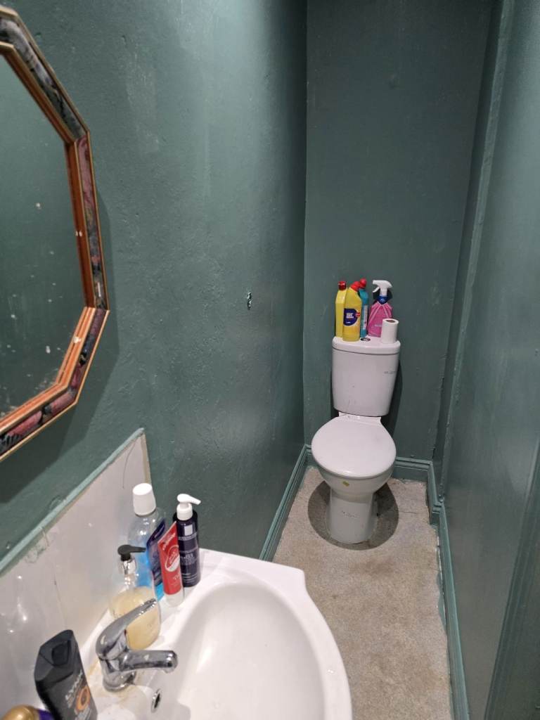 Single or Double rooms to let