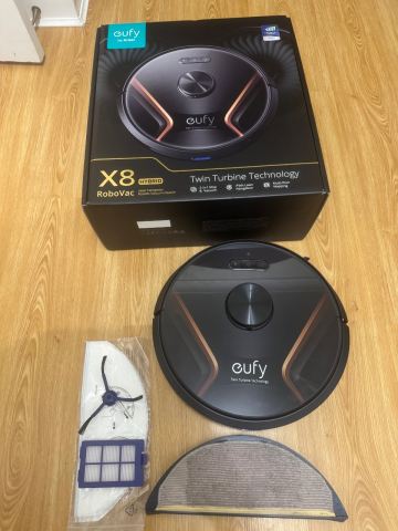 Eufy RoboVac X8 Hybrid – For Parts / Repair | in Cambuslang