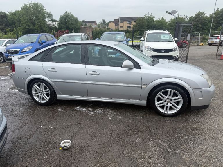 2005 Vauxhall Vectra 1.9 TDi SRi 1 Previous Owner 103,000 Miles, MOT'd March 27 A Very Clean Car