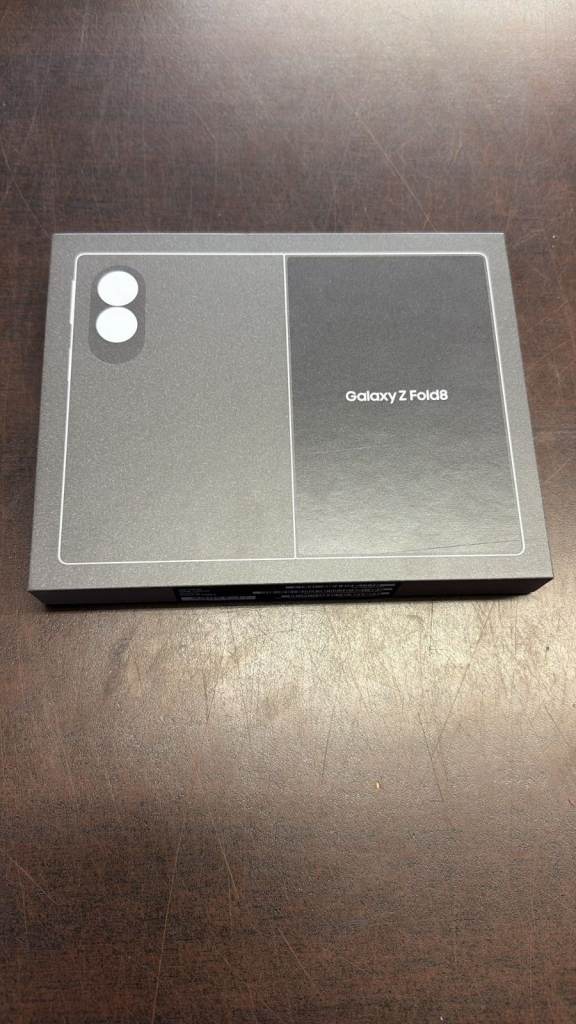 Samsung galaxy z fold 8 256gb  Like new £1050 Sealed £1100 with samsung warranty