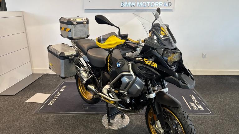 2021 BMW R1250 BMW R1250 GS Adventure TE DUEL Petrol Manual
