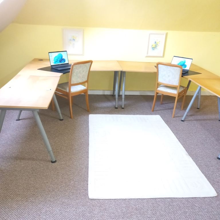 Office/Studio space in idyllic setting