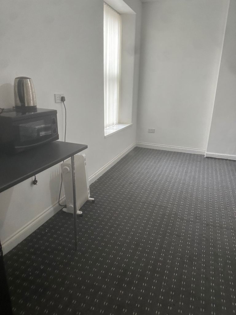 1 bedroom studio Crookesmoor 