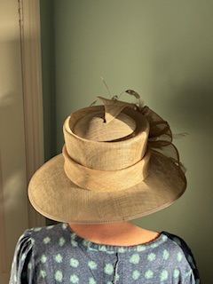 Silver Grey Ladies Hat (by ‘Hattitude’) and Hat Box
