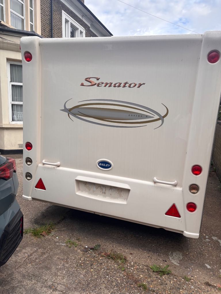 Bailey Senator Indiana Caravan – Good Condition