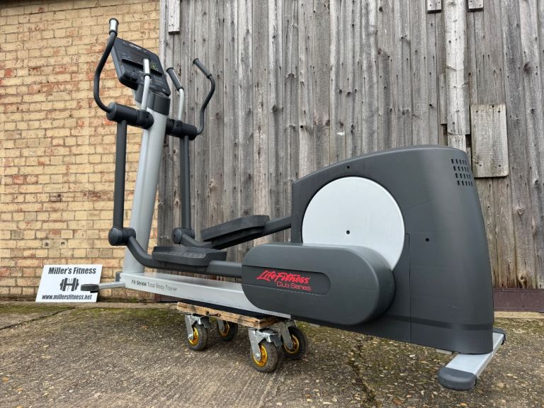 Life Fitness CSX Cross Trainer (#1228) (Delivery Available) 