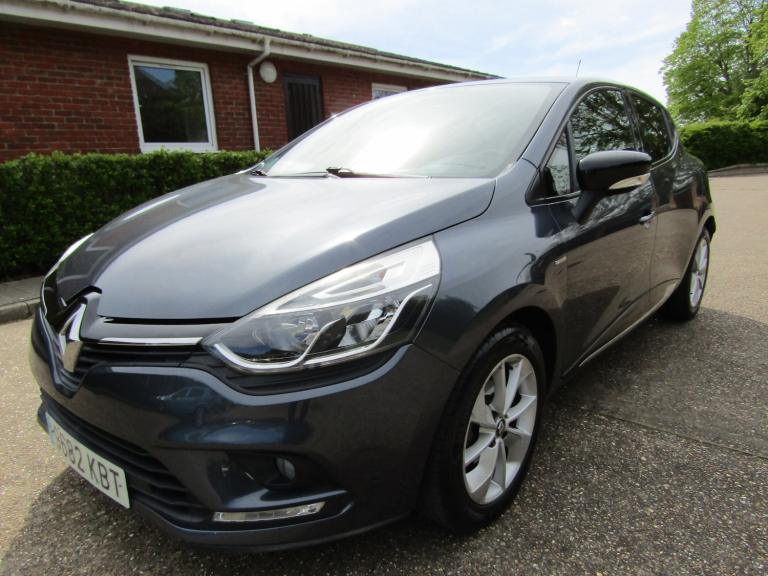 2017 Renault Clio 1.2 LIMITED DYNAMIC SAT-NAV 5DR PETROL MANUAL SPANISH REG LHD Hatchback Petrol ...