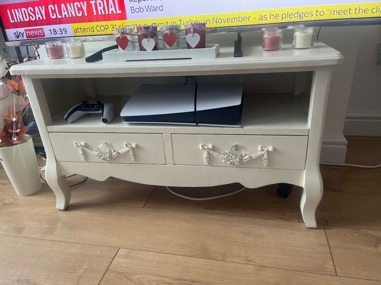 Lovely cream wooden TV unit