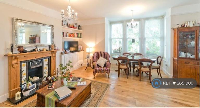 2 bedroom flat in Baldwin Crescent, London, SE5 (2 bed) (#2851306)