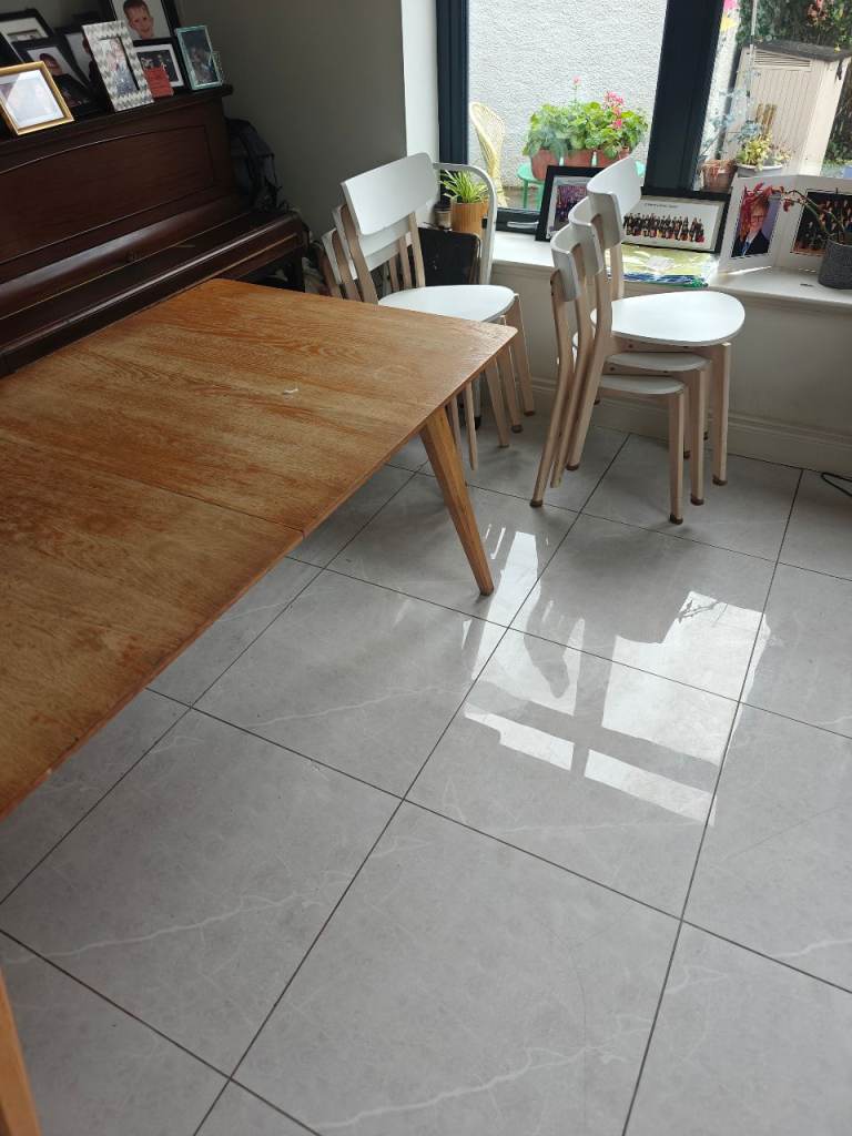 image for Dining room table (6 and expands to 8)