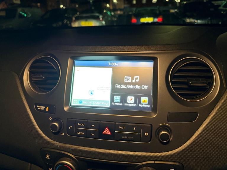 2018 Hyundai i10 1.2 Premium SE 5dr HATCHBACK PETROL Manual