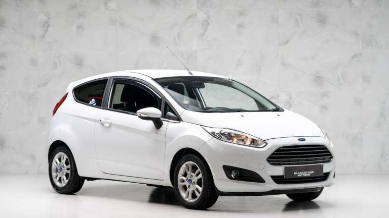 2015 Ford Fiesta 1.0T EcoBoost Zetec Euro 5 (s/s) 3dr HATCHBACK Petrol Manual