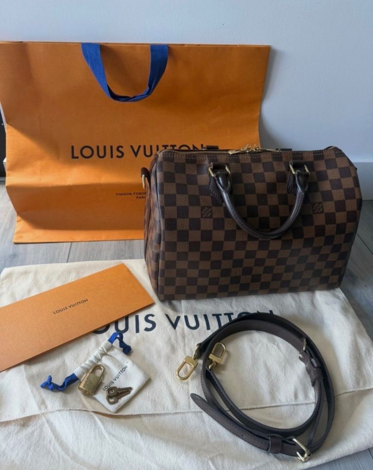 Genuine Louis Vuitton Speedy 30 in Damier Ebene canvas.