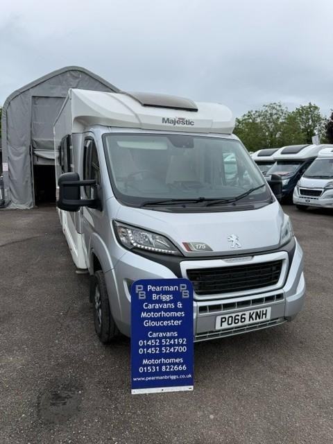 Elddis Majestic 175 DIESEL MANUAL 2017/66