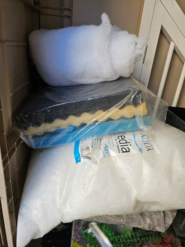 Job lot fish tanks and equipment 