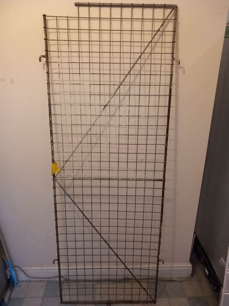 Door grill.  Buyer to collect.  If advert is live then item is still available.