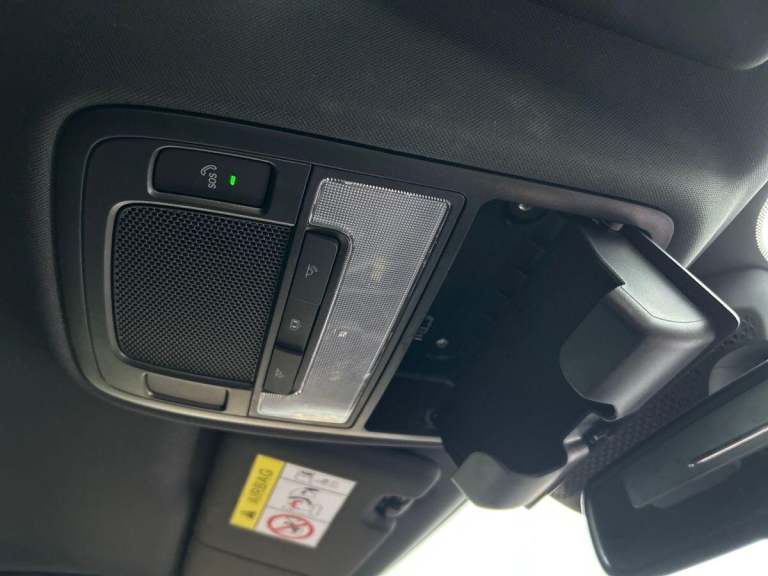 2024 MG MG4 64kWh Trophy Long Range Hatchback 5dr Electric Auto (203 ps) Hatchback ELECTRIC Autom...