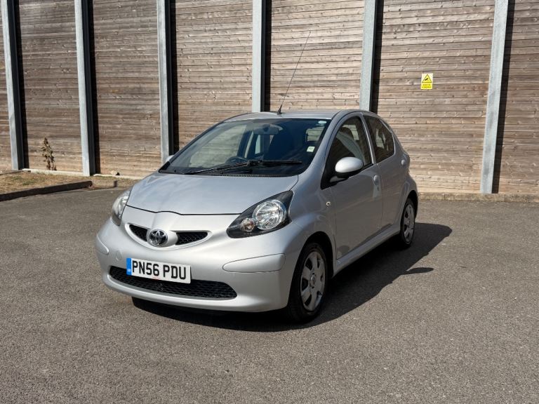 Toyota, AYGO, Hatchback, 2006, Manual, 998 (cc), 5 doors