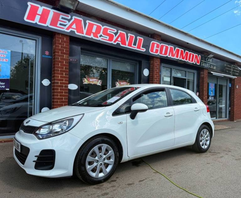 2016 66 KIA RIO 1.25 1 AIR HATCHBACK 5DR PETROL MANUAL EURO 6 (84 BHP)