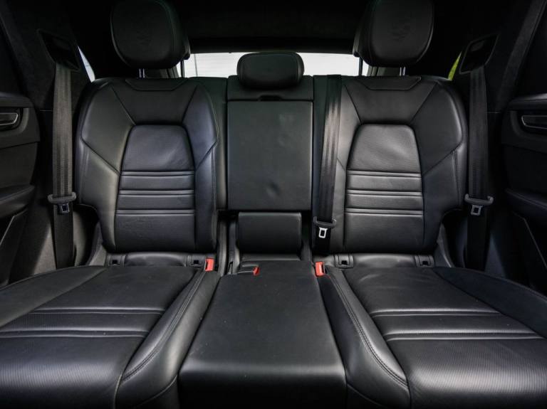 2018 Porsche Cayenne 4.0T V8 Turbo SUV 5dr Petrol TiptronicS 4WD Euro 6 (s/s) (550 ps) ESTATE Pet...