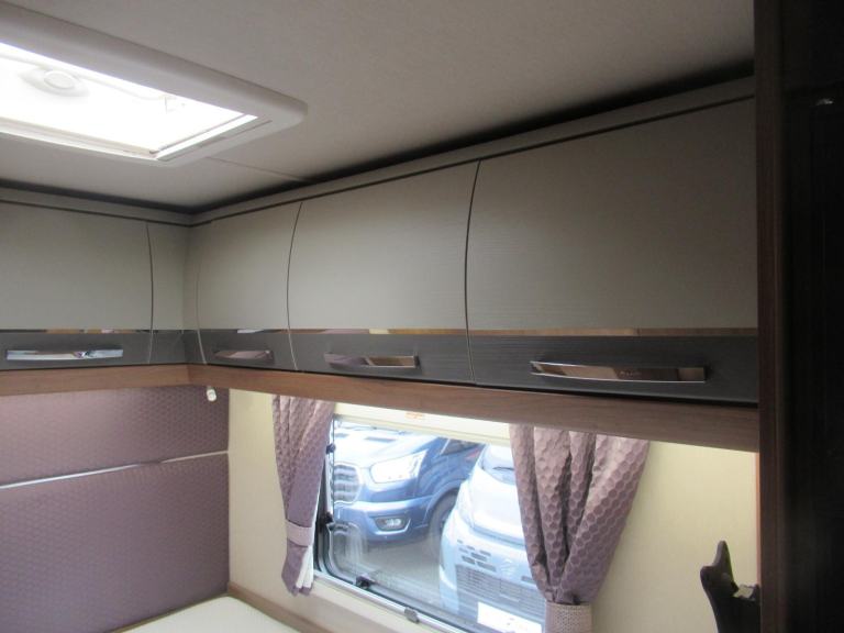 Auto Trail Tracker FB