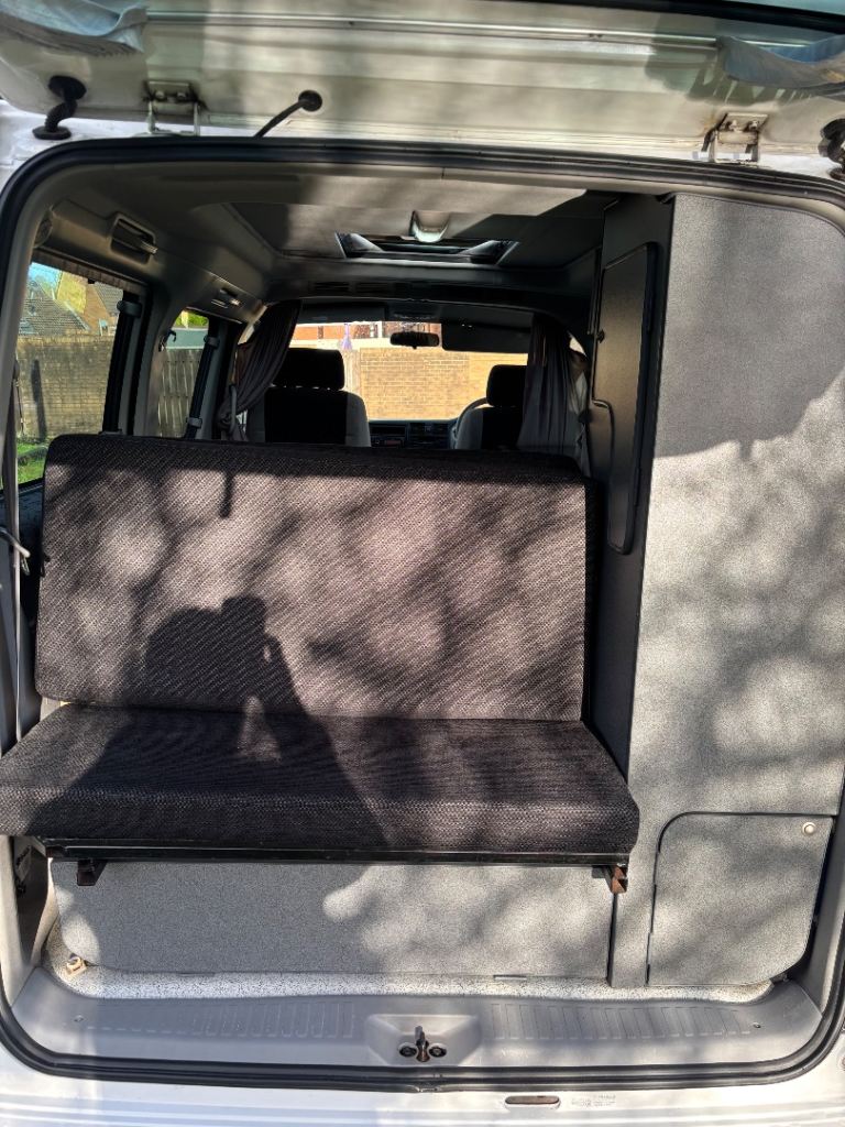 Mazda bongo 2002 aero model petrol/lpg side conversion campervan