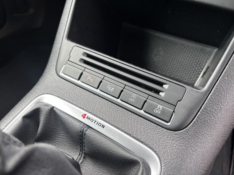 2014 Volkswagen Tiguan 2.0 TDi BlueMotion Tech Match 5dr ESTATE DIESEL Manual