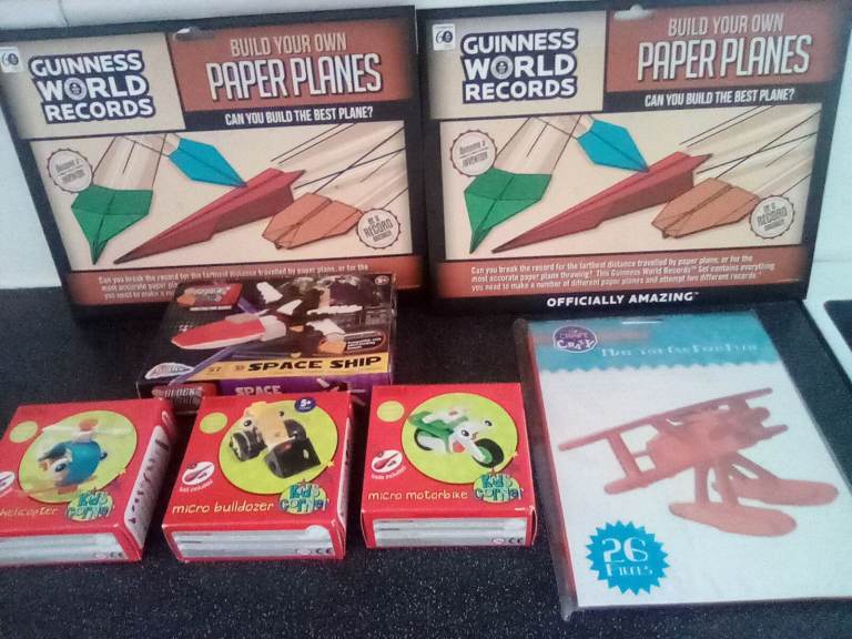 Small construction kits. Brand new, ideal presents