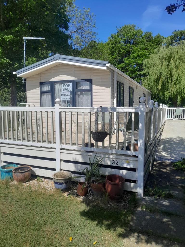 Park Home for sale Close to Chester City
