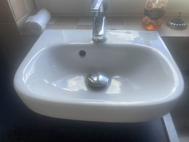 White Ceramic Cloakroom Sink with Tap 