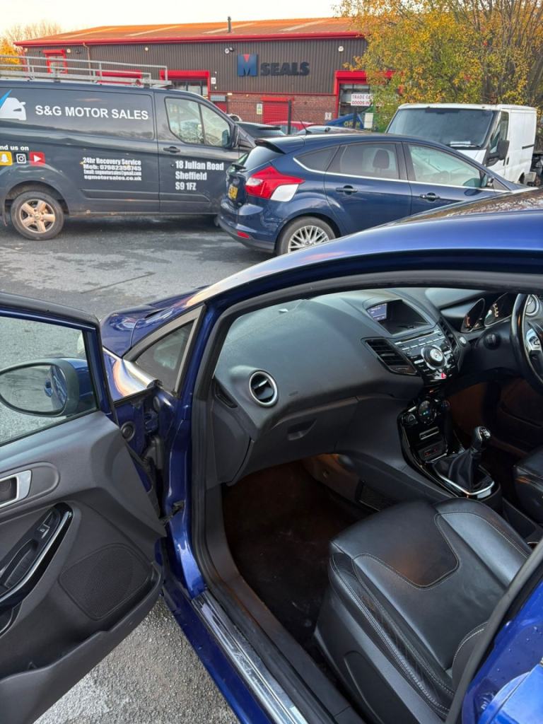 FORD FIESTA 1.0 T EcoBoost Titanium X 2015