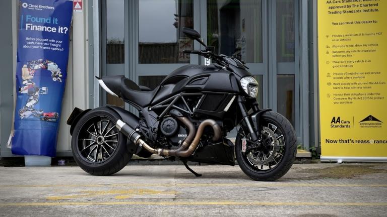 2016 Ducati Diavel Diavel Custom Cruiser PETROL Manual