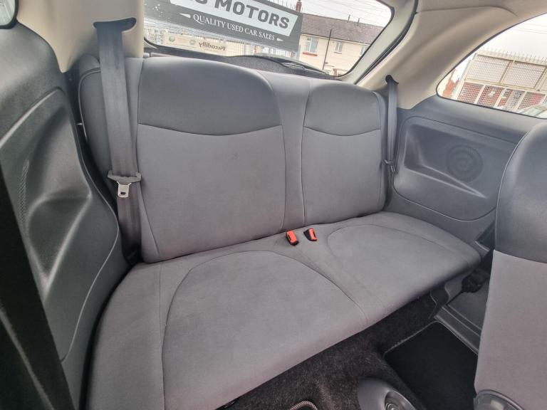 2010 Fiat 500 1.2 Pop Euro 5 (s/s) 3dr HATCHBACK Petrol Manual