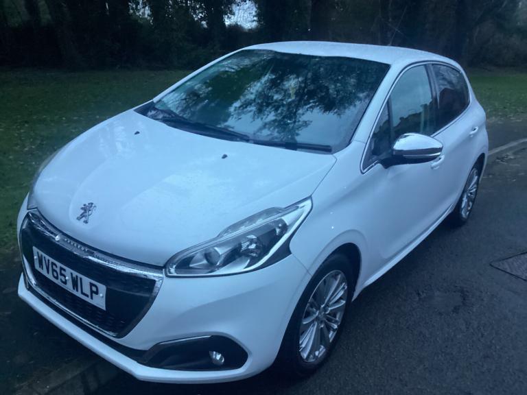 2015 Peugeot 208 1.2 PureTech 82 Allure 5dr HATCHBACK Petrol Manual