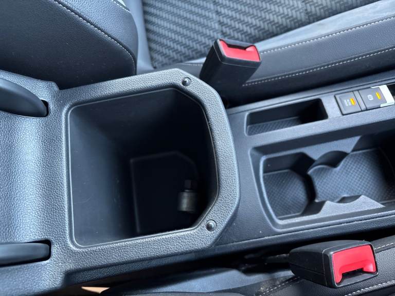 2019 Volkswagen T-Roc 2.0 TDI R-Line 5dr Hatchback DIESEL Manual