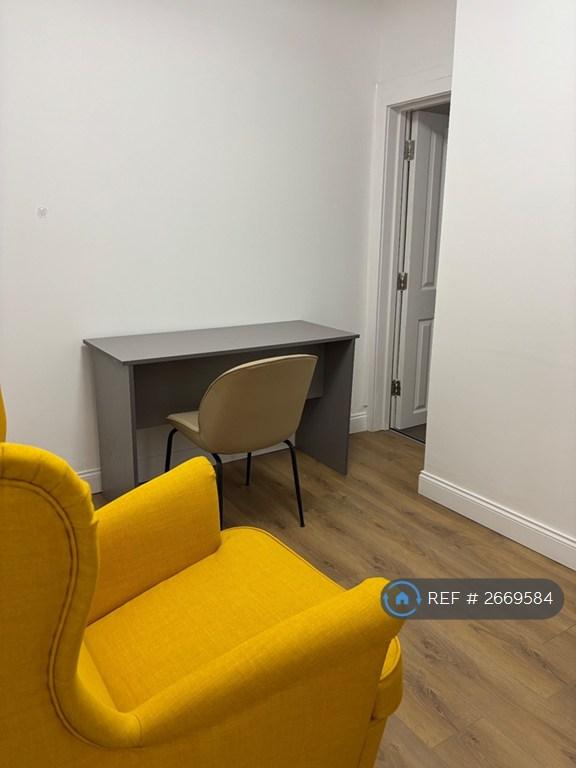 1 bedroom in Radcliffe Road, West Bridgford, Nottingham, NG2 (#2669584)