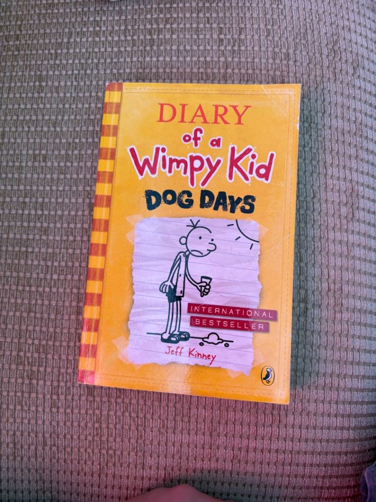 Diary of a Wimpy Kid: Dog Days (Book 4) by Jeff Kinney Paperback