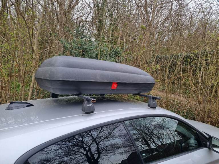 Roof Box with its bars.